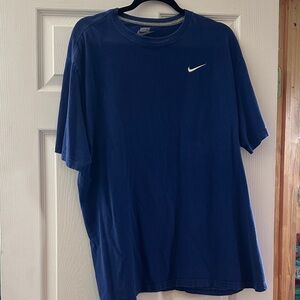 Nike Men's Navy Blue Short Sleeve Tee XXL